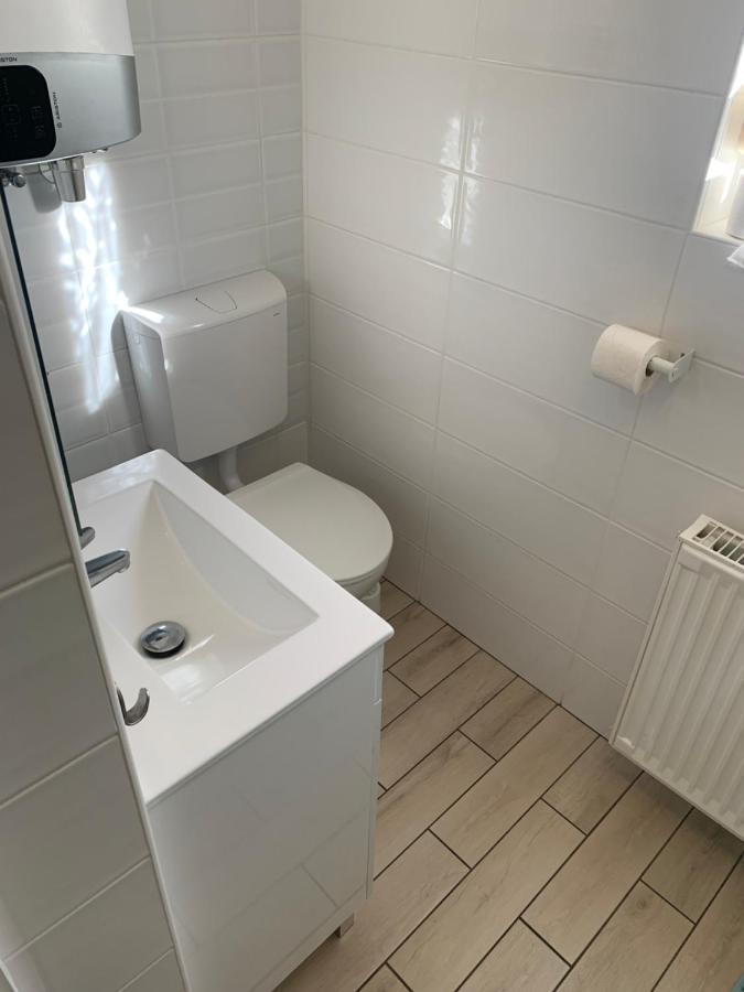 Rose Apartman บาลาตอนแลลเล ภายนอก รูปภาพ